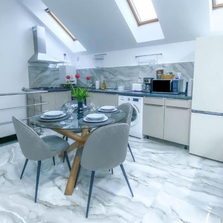 The Residence Of Silver Sky House Timisoara Luaran gambar
